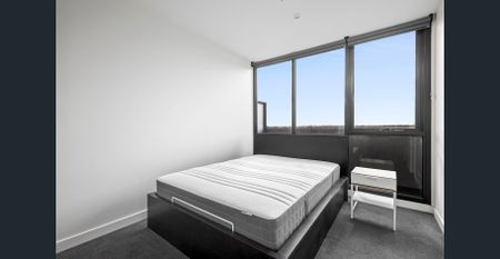 Luxury Living in the Heart of Malvern East - Photo 3