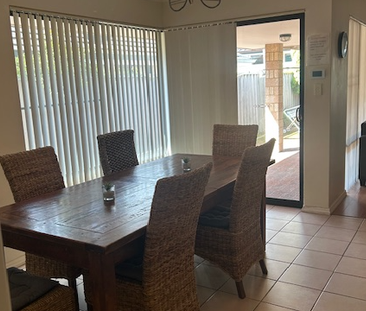 78 Ronsard Drive, San Remo, WA - Photo 6