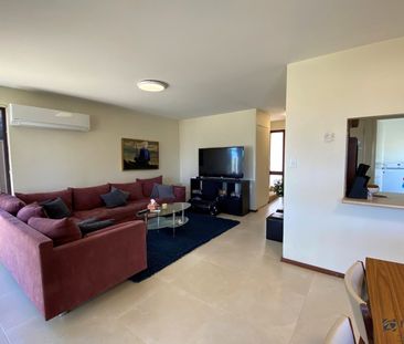 LOCATION, CONVENIENCE, LIFESTYLE! HOME OPEN SATURDAY 25 JULY AT 11.... - Photo 1