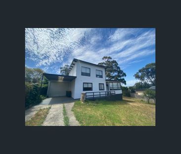 SPACIOUS FAMILY LIVING - Photo 6