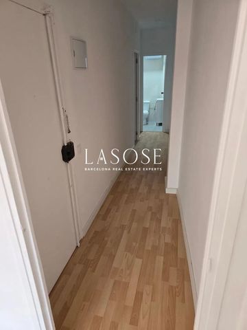 52m² Penthouse to rent in Camp d en Grassot i Gràcia Nova, Barcelona - Photo 4