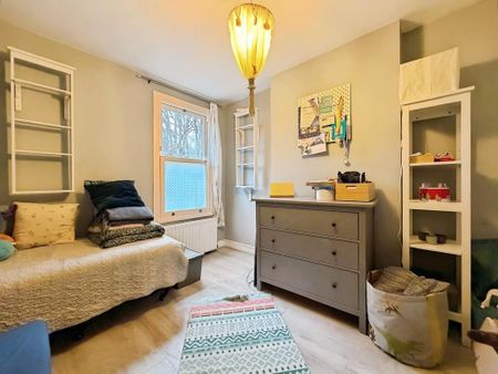 2 bedroom terraced house to rent - Photo 2