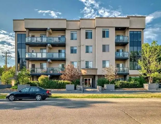 Executive 2 Bedroom Suite | #206 488 7Ave, Calgary - Photo 1