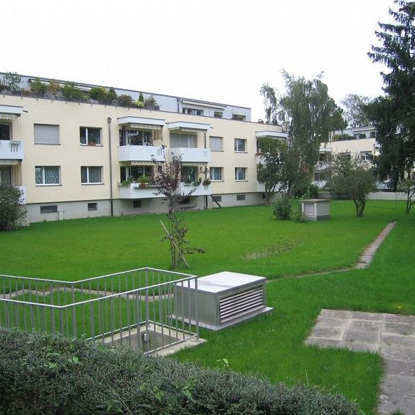 Attraktive Attikawohnung mit wunderschöner Terrasse! - Foto 1