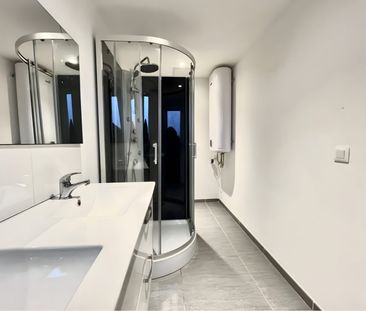Location Appartement 1 pièce 31m² ROUBAIX 59100 - Photo 2