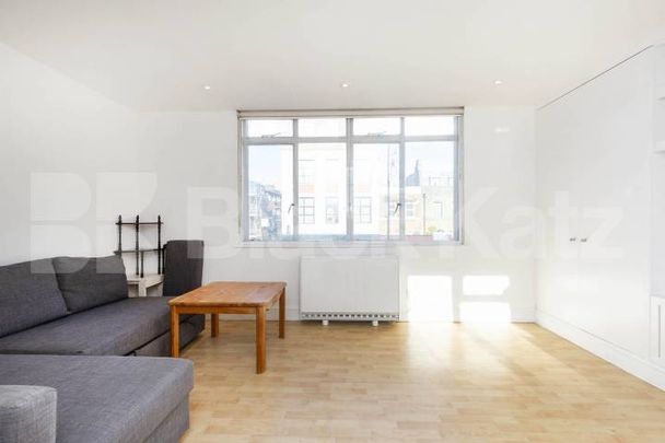 Split level two bed in a prime location in the popular Bethnal Green area - Photo 1