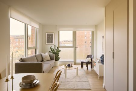 3 Bedroom Apt, PLATFORM_, 2 Fyfe Lane - Photo 3