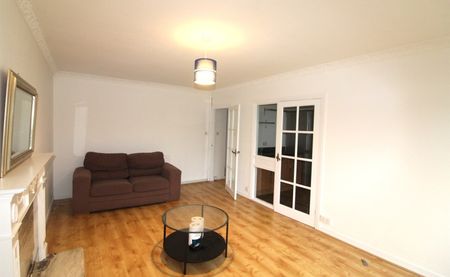 Foxhill Court, Leeds, - Photo 3