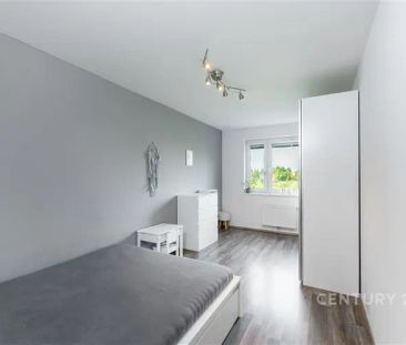 Prostorný a světlý byt 2+kk s garážovým stáním a skvělým zázemím – ... - Photo 5