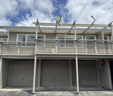Charming 2-Bedroom Gem in Northcote Point - Photo 6