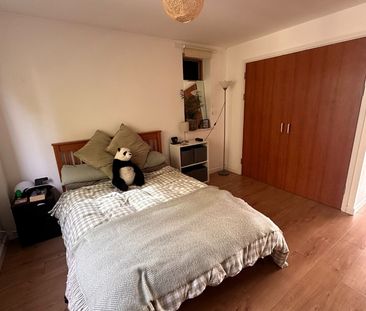 2 Bed Flat, Garland Court, SE17 - Photo 6