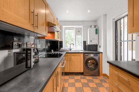 Room in a Shared Flat, Tayside Court, SE5 - Photo 5