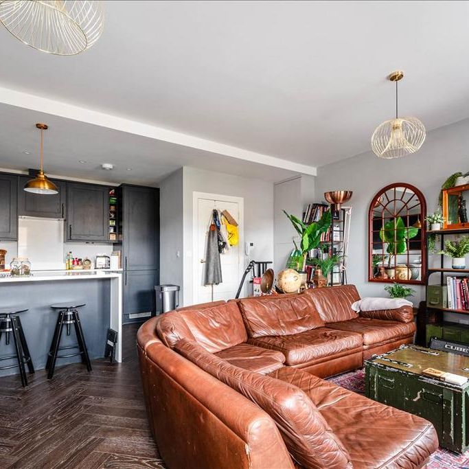 2 bedroom duplex to rent - Photo 1