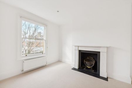 Elegant three bedroom maisonette arranged over two floors for let in the heart of Chelsea SW3. - Photo 5