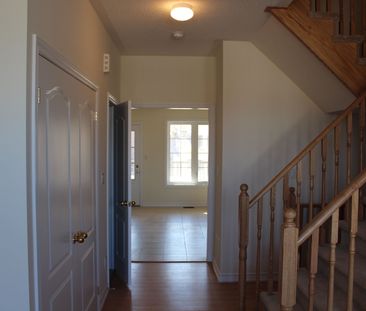 For Lease - 13 Telegraph Street, Brampton, Ontario - Photo 5