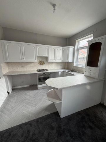 3 bedroom terraced house to rent - Photo 2