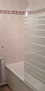 Location Appartement 3 pièces 55m² POISSY 78300 - Photo 3