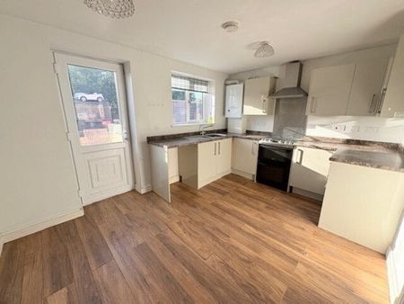 York Court, Hednesford, WS12, Property for rent - Photo 4