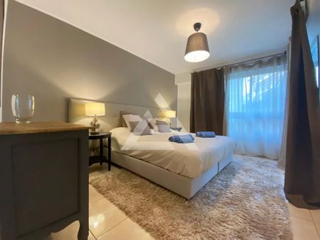 Location Appartement 3 pièces 91m² BEAUSOLEIL 06240 - Photo 5