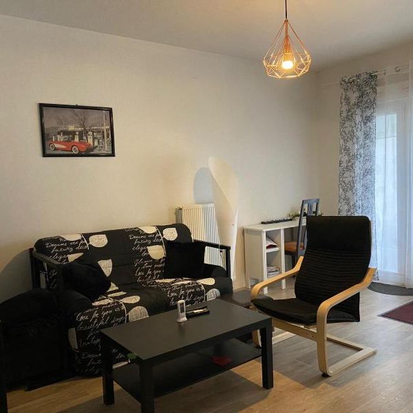 Location Appartement 2 pièces 43m² PESSAC 33600 - Photo 1