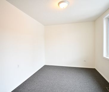 799 Nicola Street - Top Floor - Photo 2