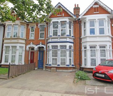 Wimborne Road, Southend On Sea - Photo 2