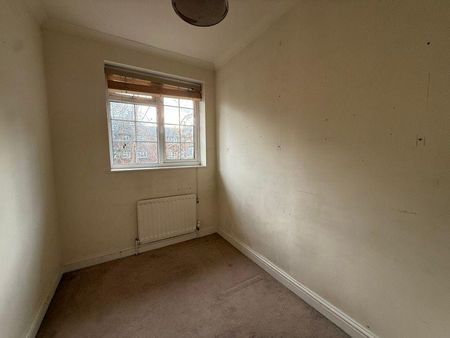 4 bedroom terraced house to rent - Photo 4