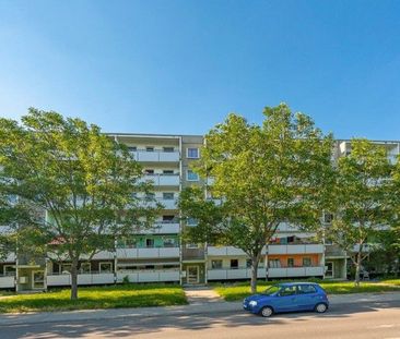 Familienfreundliche 3-Zimmer-Wohnung mit Balkon! - Photo 1