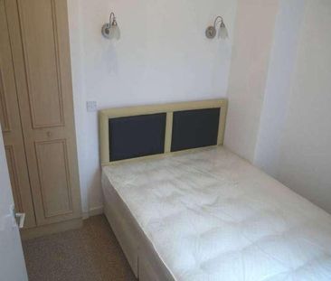 Victoria Crescent, Eccles, M30 - Photo 4