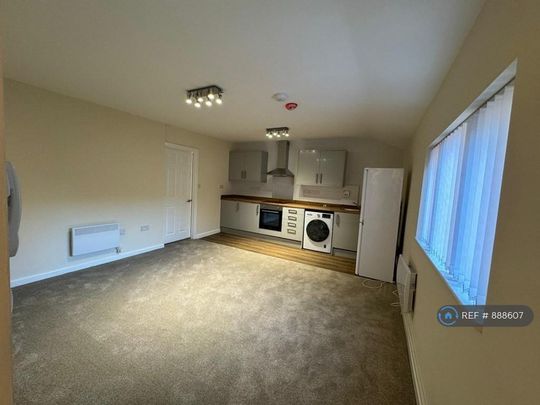 1 bedroom flat to rent - Photo 1