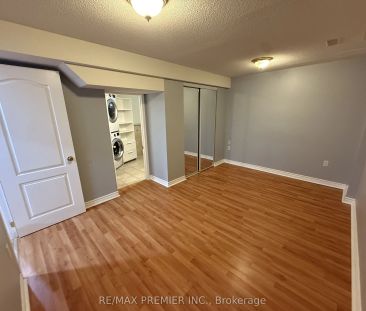 54 Castlepoint Drive #LOWER - Photo 1