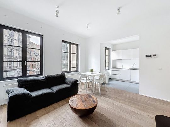 Sablon: Beautiful 1-BR apartment, renovated and furnished - Photo 1