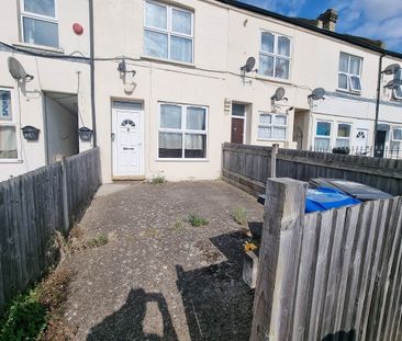 1 Bed Flat, Norbury Road, CR7 - Photo 3