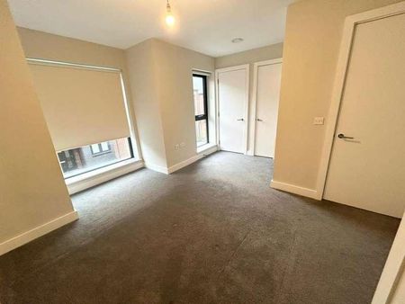 Newbury, Berkshire, RG14 - Photo 5