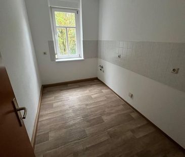 Schön geschnittene 3-Raum-Wohnung mit Balkon und Stellplatz in Bran... - Foto 1