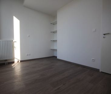 Location Appartement 4 pièces 83m² LILLE 59000 - Photo 6
