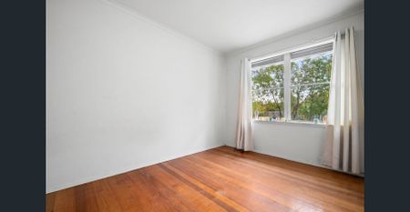 Family Home in Prime Werribee Location - Photo 3