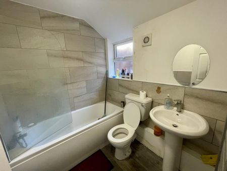 3 bedroom property to rent - Photo 4