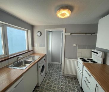 125 Bloomfield Avenue, Belfast, BT5 5AB - Photo 3