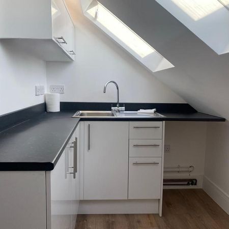 Studio to rent - Photo 4