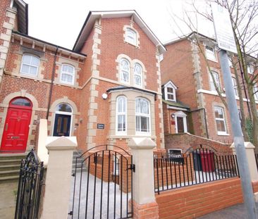 1 bedroom Flat To Let - Photo 1