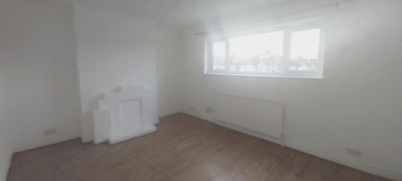 3 bedroom maisonette to rent - Photo 4