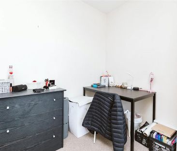 3 bedroom end of terrace house to rent - Photo 6