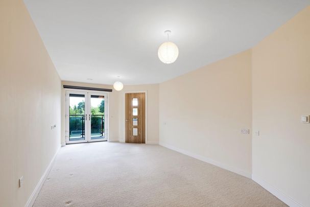 1 bedroom retirement property to rent - Photo 1