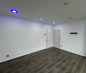 2 bedroom semi-detached house to rent - Photo 4