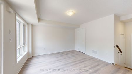 For Lease - 256 Townline Road Unit# 256, Oshawa, Ontario - Photo 2