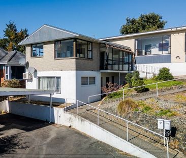 4 Bedroom Family Home in Mornington! - Photo 6