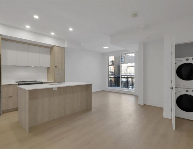 Studio - 6045 Boulevard De Maisonneuve Ouest, Montréal - Photo 1