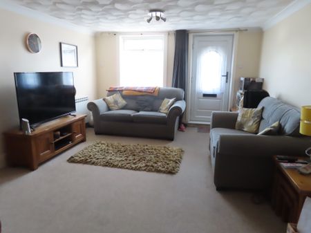 Ipswich Road, Ipswich, IP6 - Photo 2