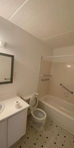 2 CH - 1 SDB - Saint-Jean-sur-Richelieu - $1,295 /mo - Photo 4